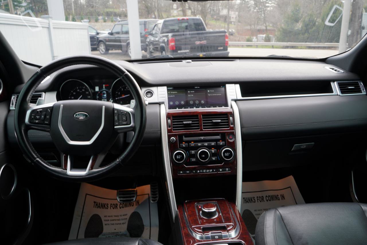 Used 2017 Land Rover Discovery Sport HSE Luxury image 52