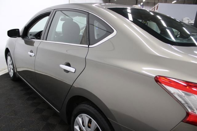 Used 2015 Nissan Sentra SV FWD image 8