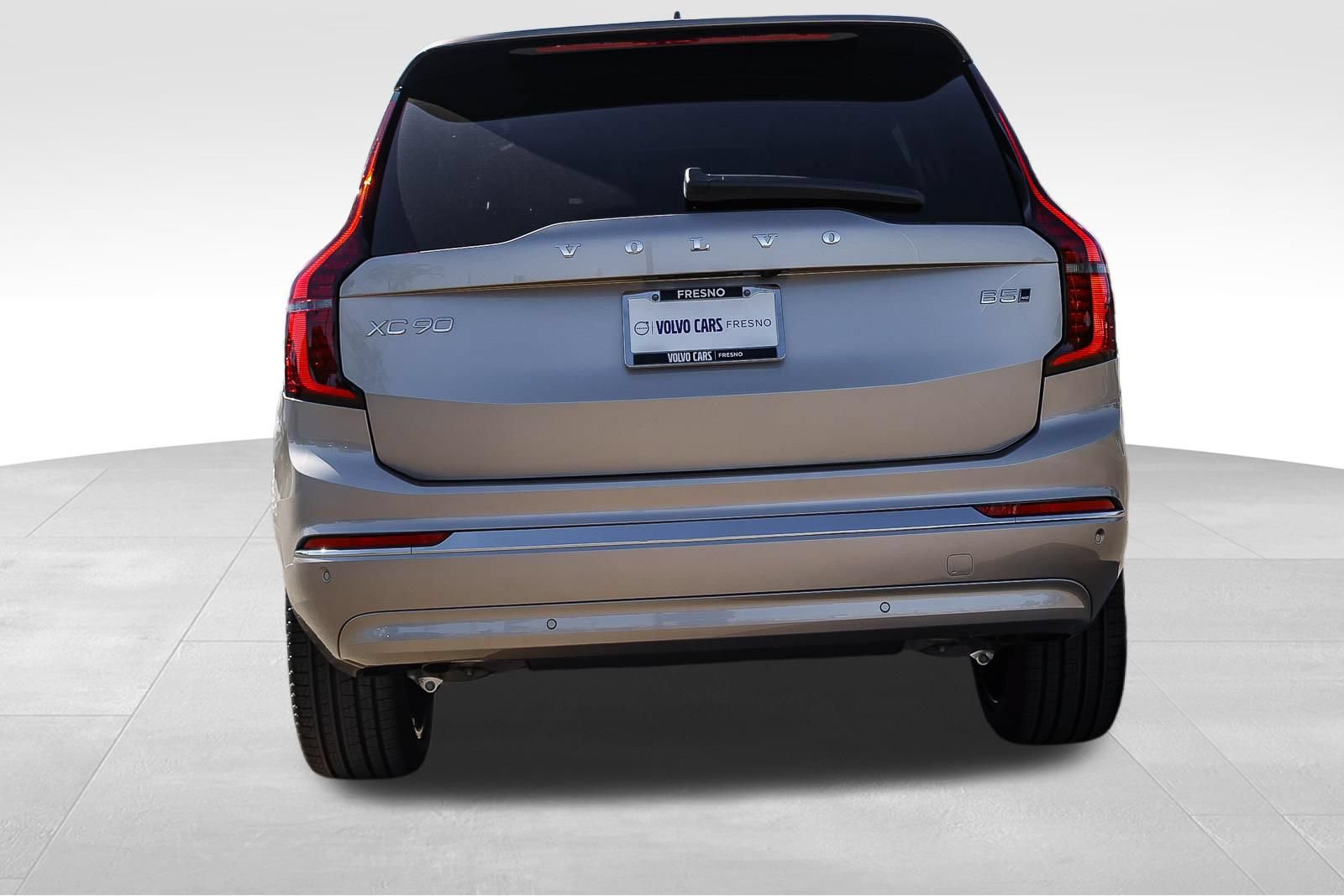 New 2026 Volvo XC90 B5 Plus w/ Protection Package AWD/4WD image 6