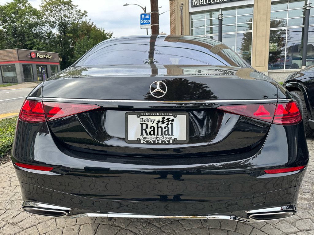 New 2027 Mercedes-Benz S 580 4MATIC Sedan image 2