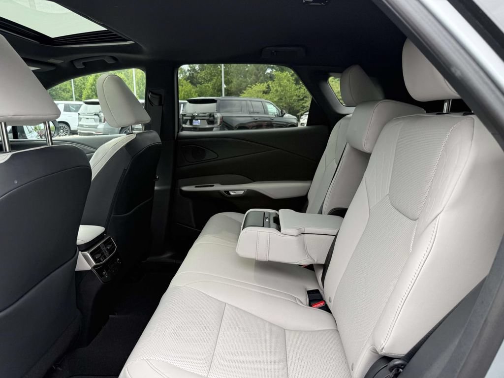 Used 2024 Lexus RX 350 Premium Plus w/ Convenience Package FWD image 17