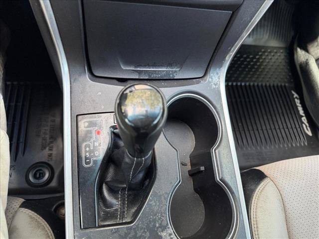 Used 2015 Toyota Camry XSE w/ Moonroof Package FWD image 11