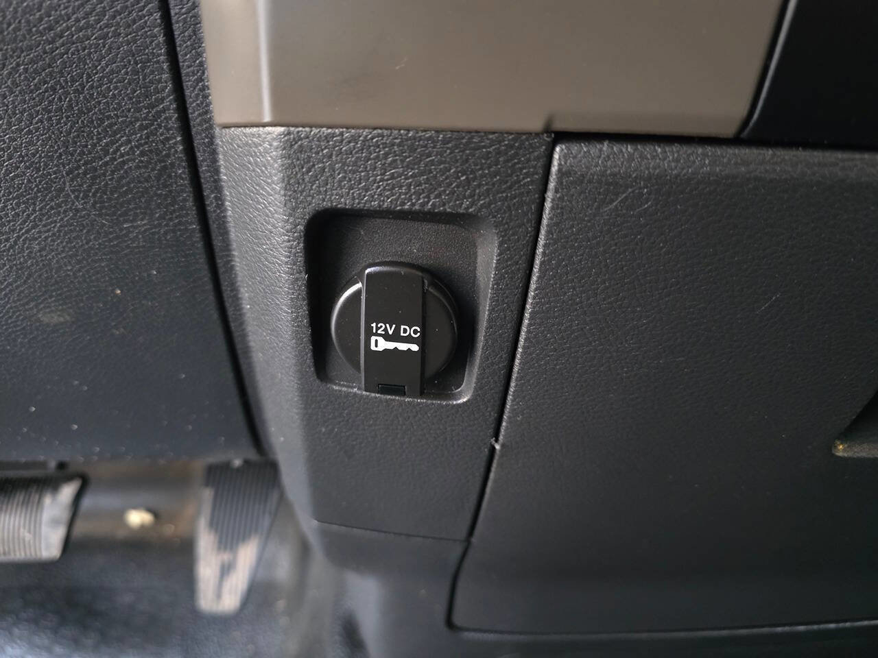 Used 2012 RAM 1500 ST w/ Trailer Brake Control Group image 32