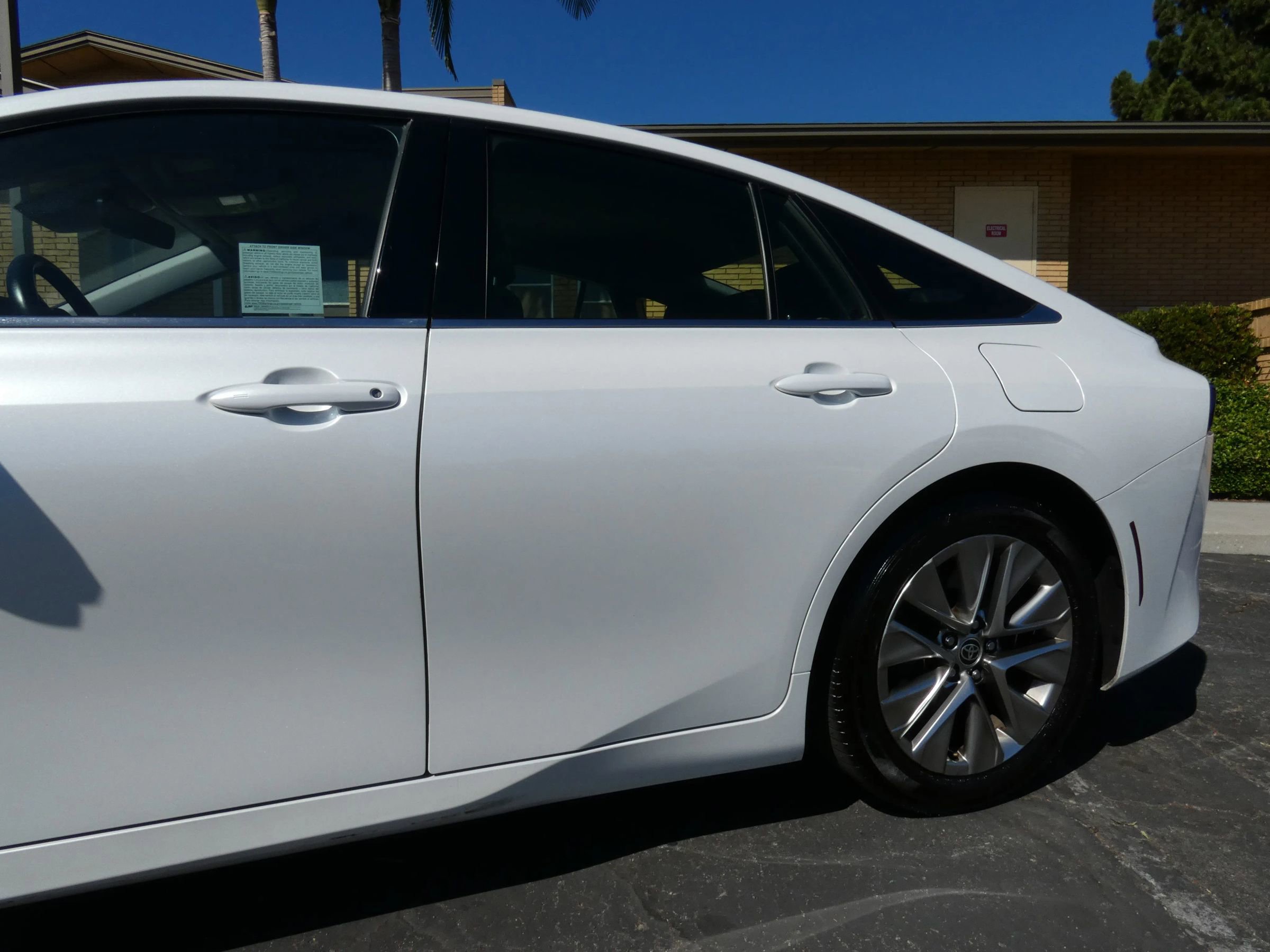 Used 2024 Toyota Mirai XLE Sedan 4D w/ Advanced Technology Package image 12