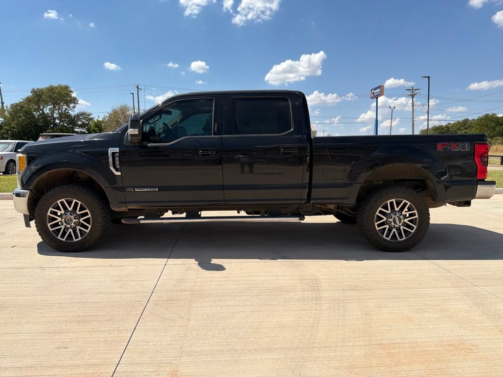 Used 2017 Ford F250 Lariat w/ Lariat Ultimate Package AWD/4WD image 2