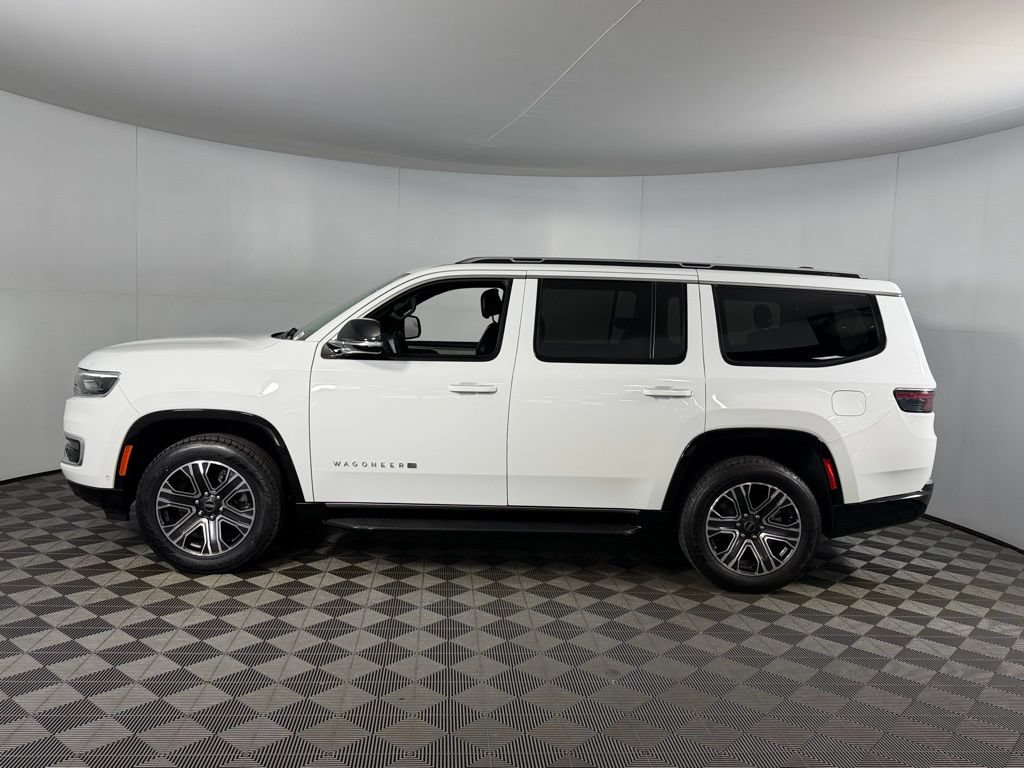Used 2025 Jeep Wagoneer 4WD image 11