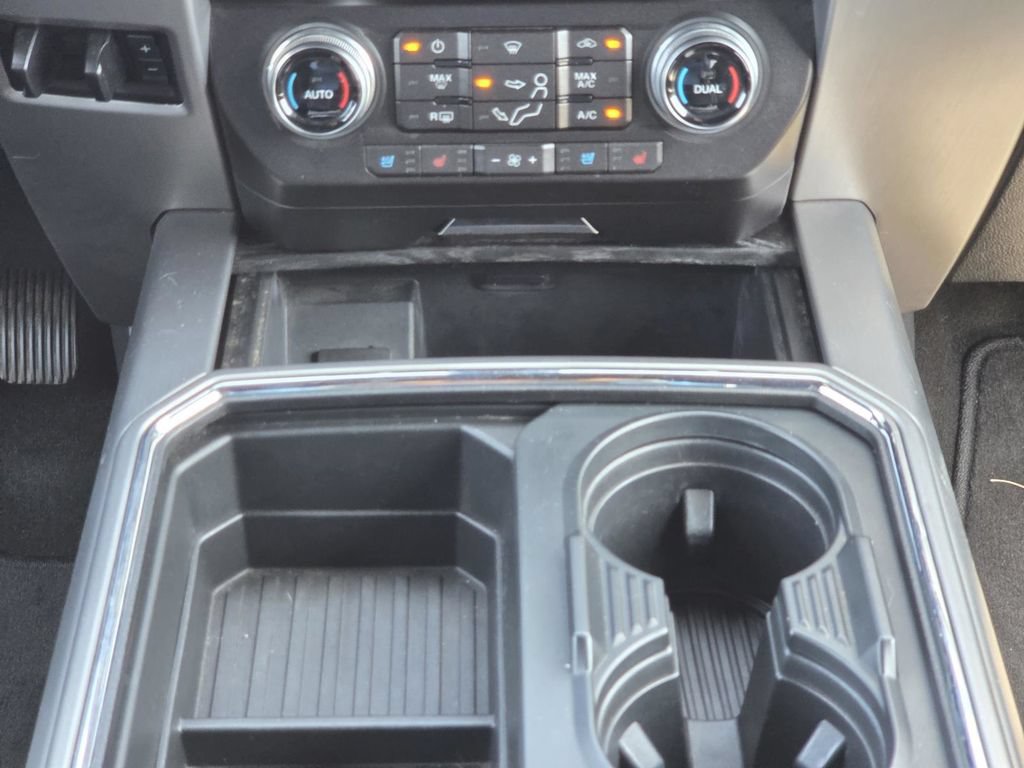 Used 2019 Ford F450 Platinum w/ Platinum Ultimate Package AWD/4WD image 16