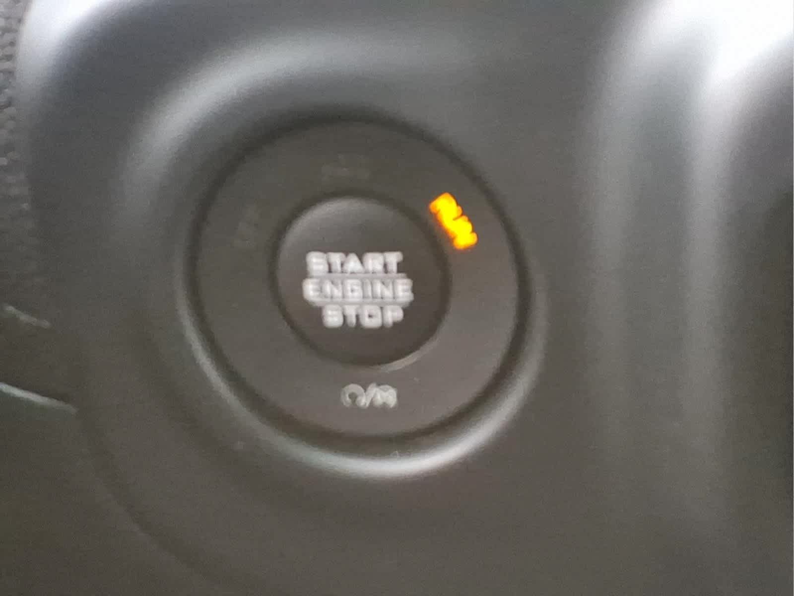 Used 2020 Jeep Wrangler Unlimited Sahara AWD/4WD image 23