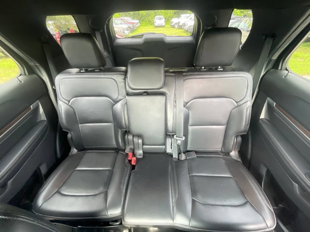 Used 2019 Ford Explorer Limited w/ Class III Trailer Tow Package FWD image 9
