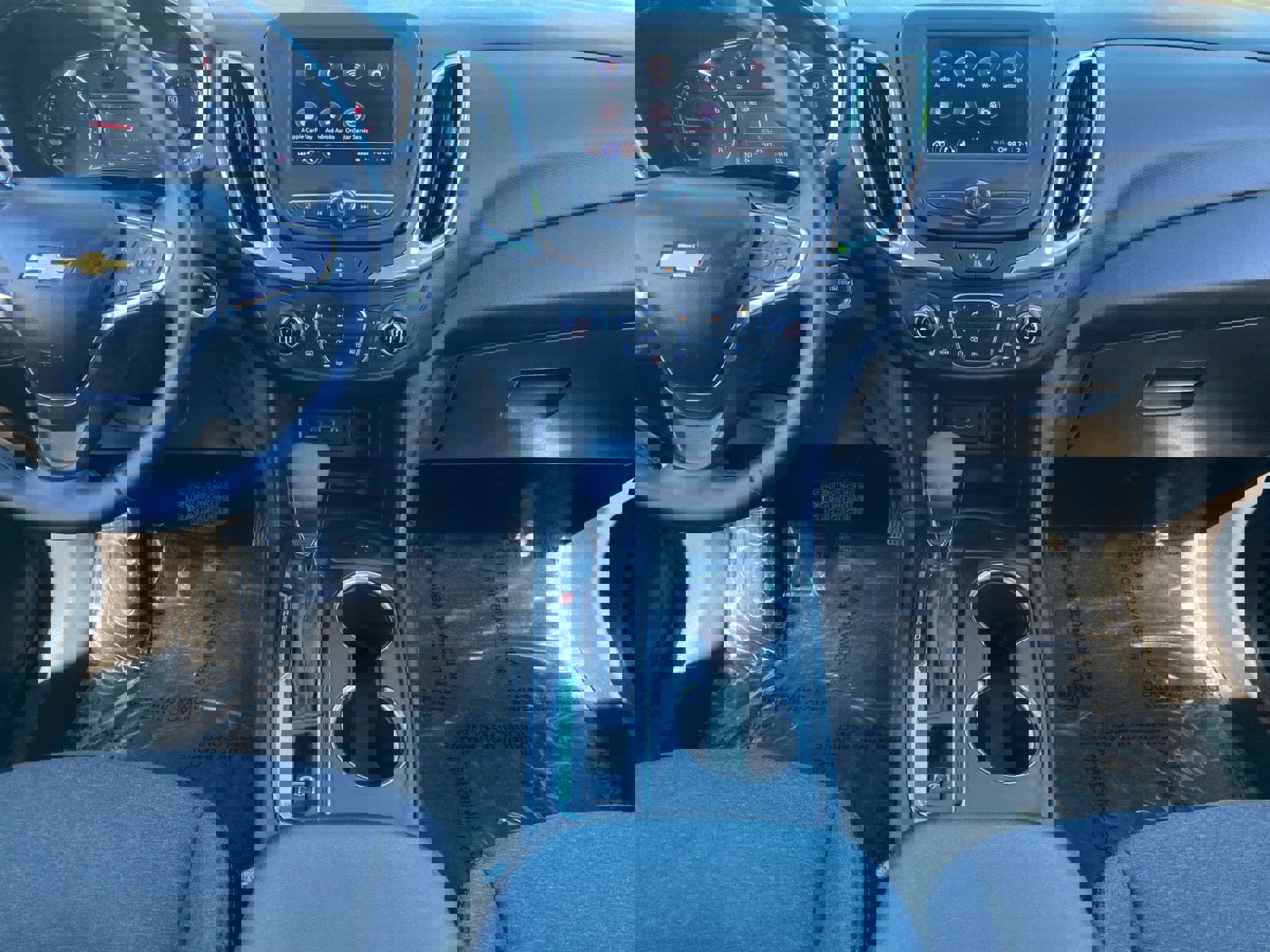 Used 2024 Chevrolet Equinox LT FWD image 11