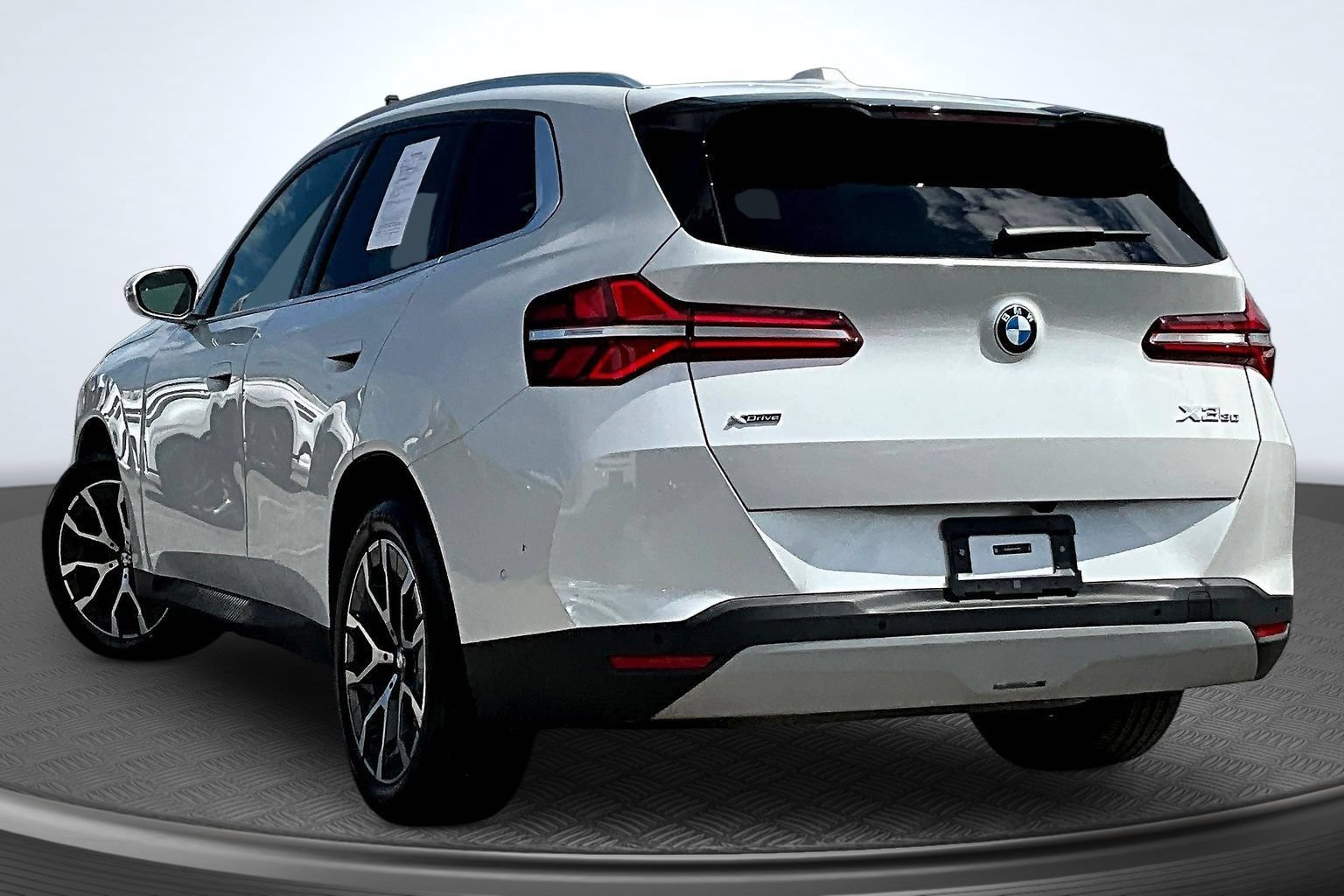 Used 2026 BMW X3 xDrive30i AWD/4WD image 3