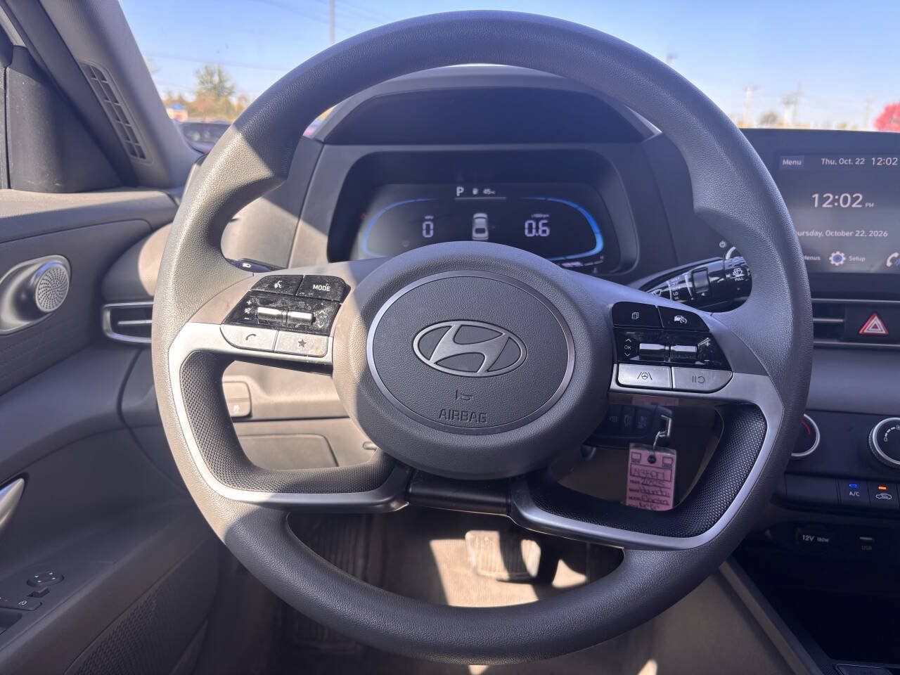 Used 2025 Hyundai Elantra SE FWD image 30