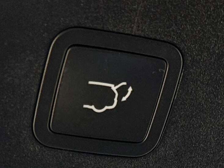 New 2026 Jeep Compass Limited image 36