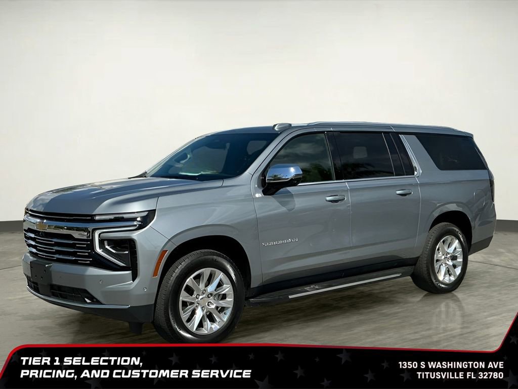 Used 2025 Chevrolet Suburban Premier RWD image 2