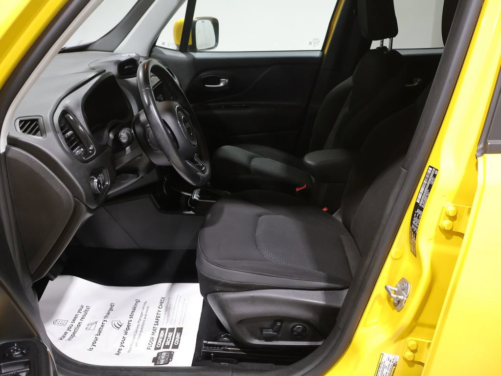 Certified 2018 Jeep Renegade Altitude w/ Safety & Security Group AWD/4WD image 11