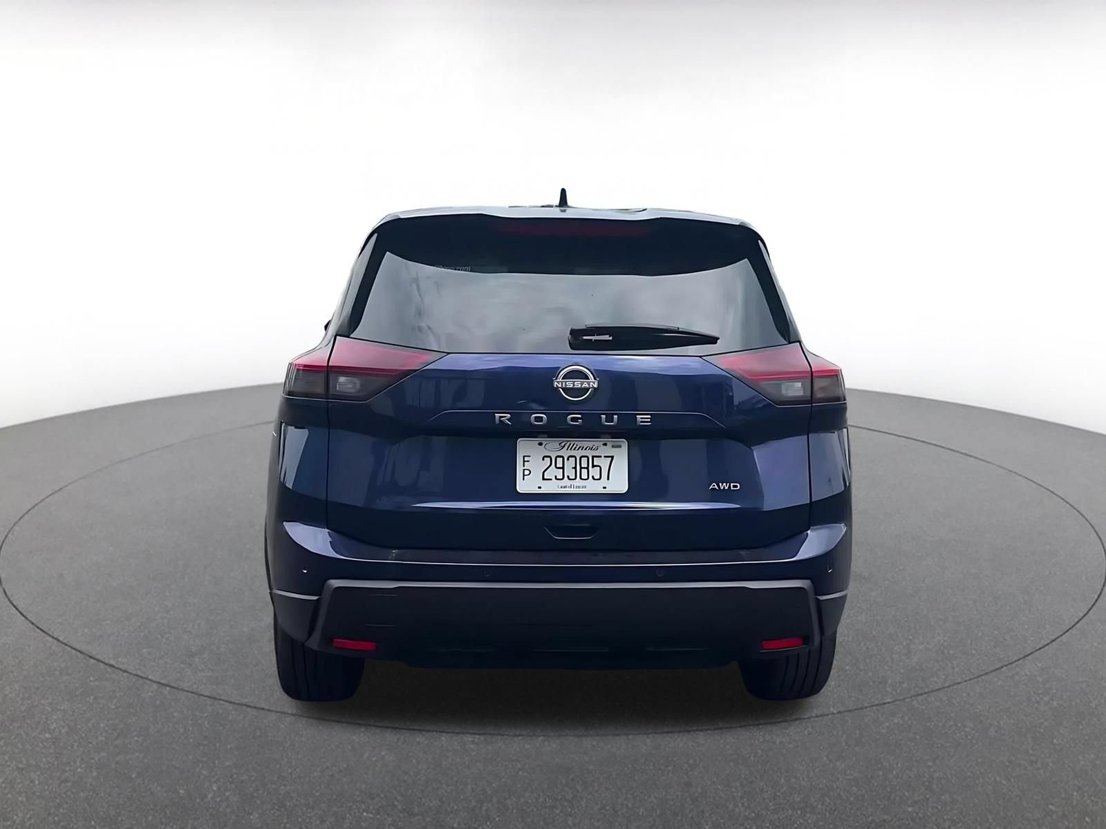 Used 2025 Nissan Rogue SV AWD/4WD image 12