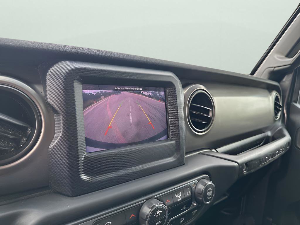 Used 2019 Jeep Wrangler Sport S image 31