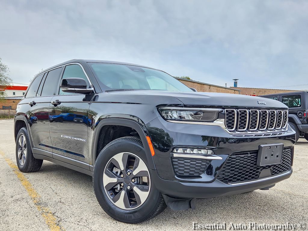 Used 2022 Jeep Grand Cherokee Limited 4xe AWD/4WD image 1