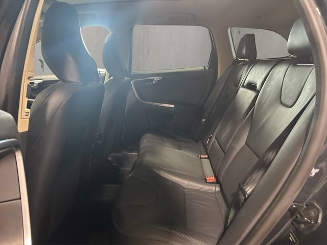 Used 2013 Volvo XC60 3.2 AWD/4WD image 35