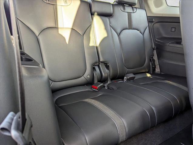 Used 2024 Honda Pilot Touring image 20