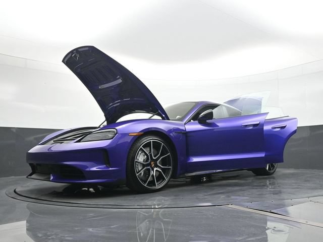 New 2026 Porsche Taycan RWD image 32