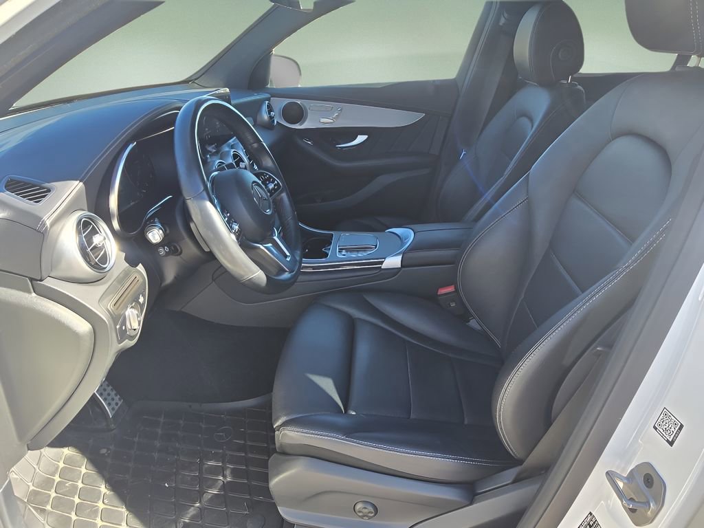 Used 2023 Mercedes-Benz GLC 300 4MATIC Coupe image 12
