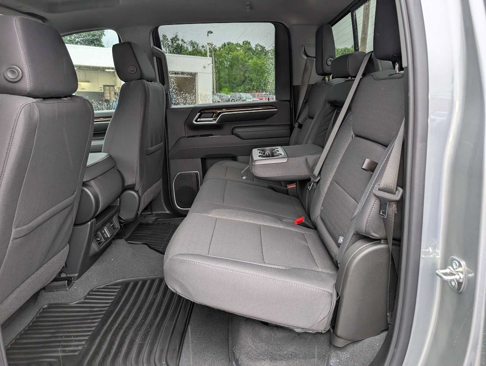New 2026 GMC Sierra 3500 SLE w/ Preferred Package AWD/4WD image 20