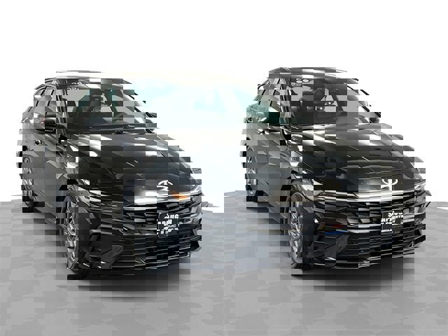 Used 2024 Hyundai Elantra SEL