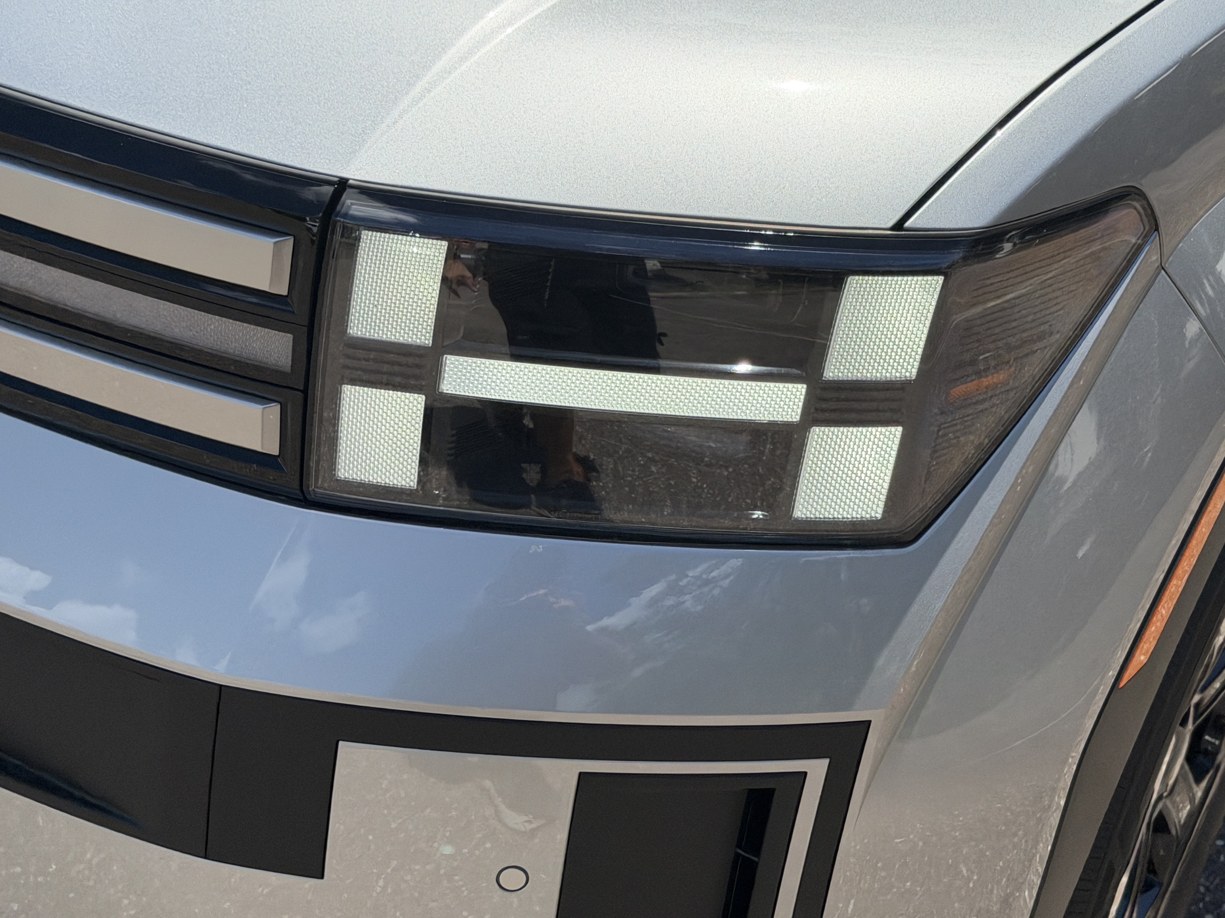 New 2027 Hyundai Santa Fe SE FWD image 9