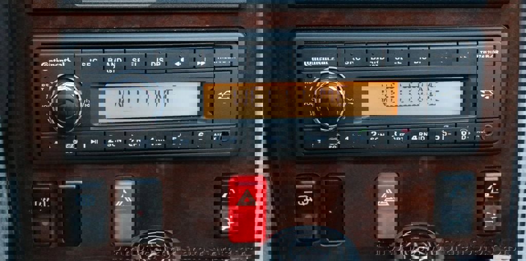 Used 1995 Mercedes-Benz SL 320 image 32