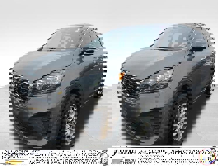 Used 2019 Kia Sorento LX image 2