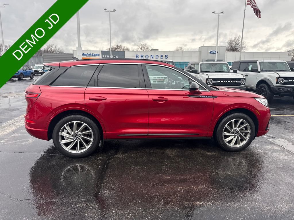 Used 2025 Lincoln Corsair Grand Touring w/ Rear Removable Package Tray AWD/4WD image 5