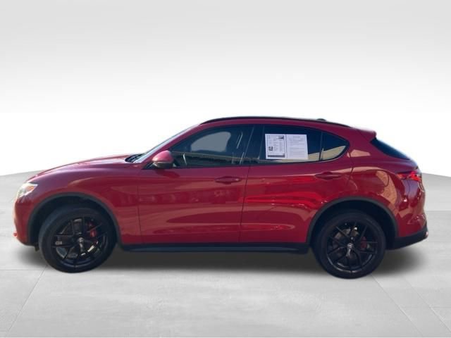 Used 2019 Alfa Romeo Stelvio Sport w/ Quick Order Package 22J Sport image 6