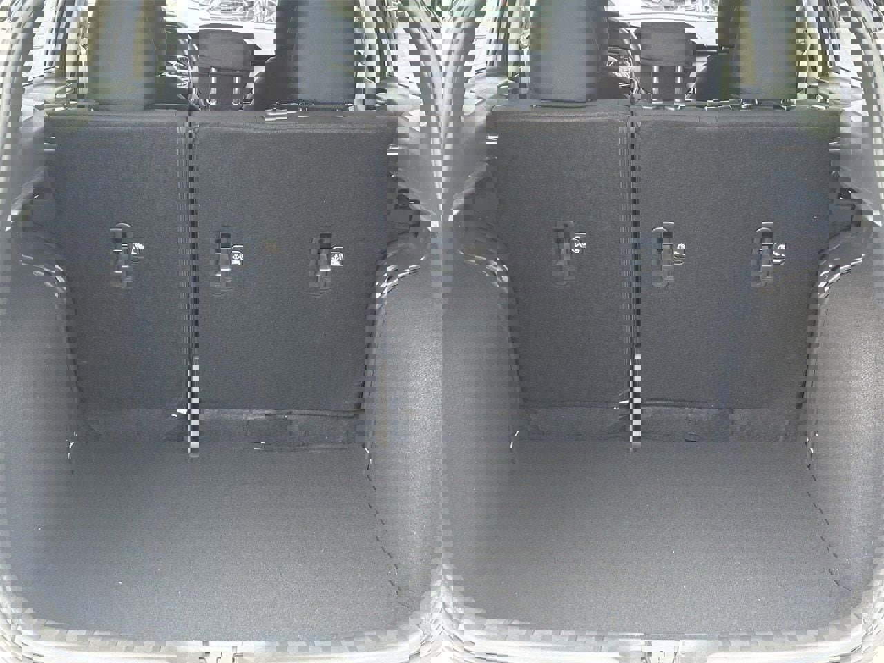 New 2025 Nissan Kicks Play S image 15