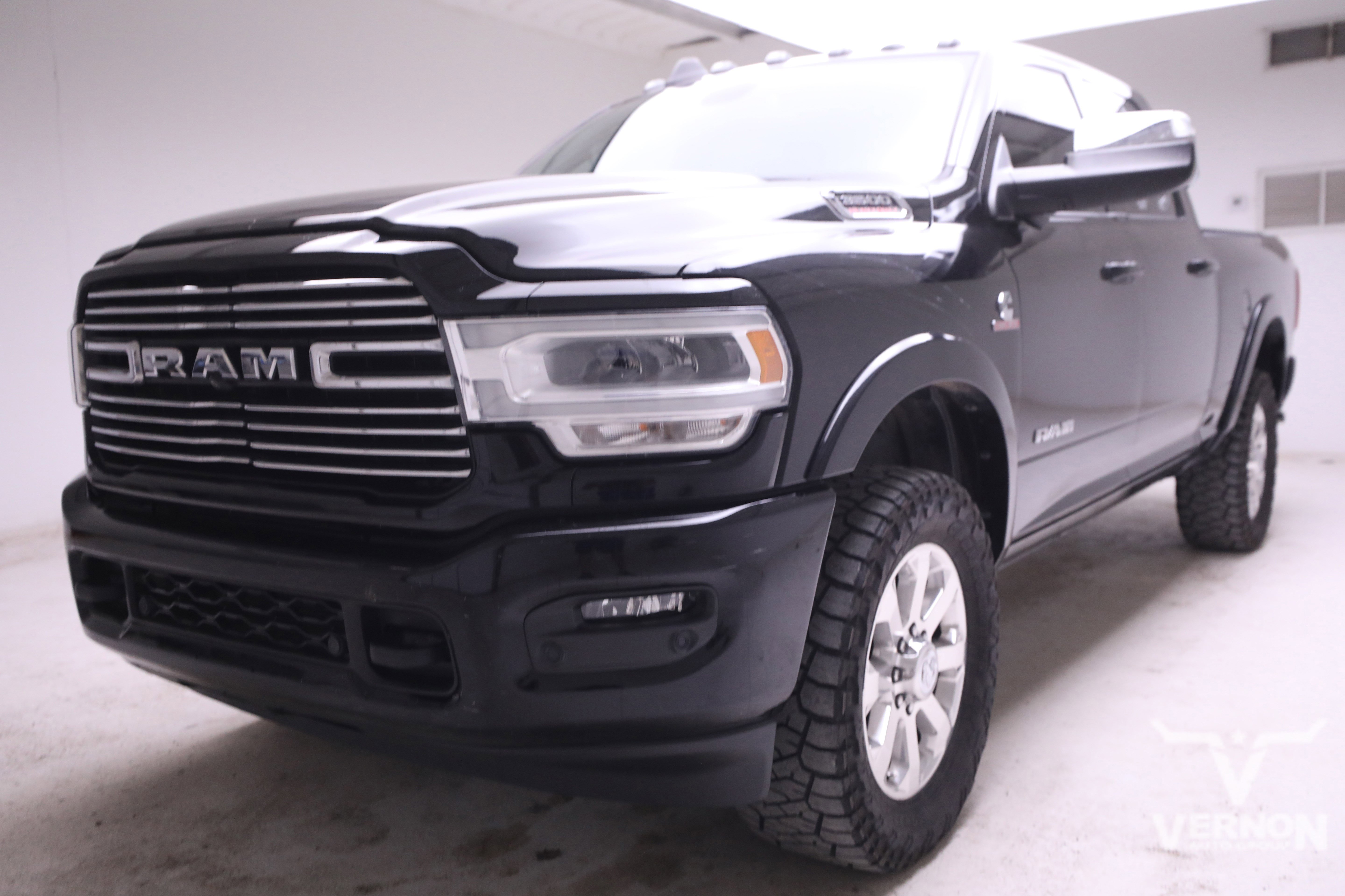 Used 2019 RAM 3500 Laramie image 1