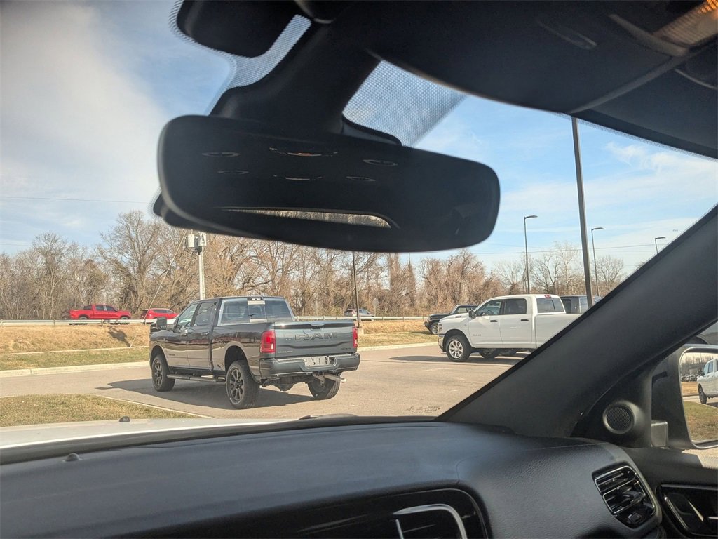 Used 2022 Dodge Durango GT image 34