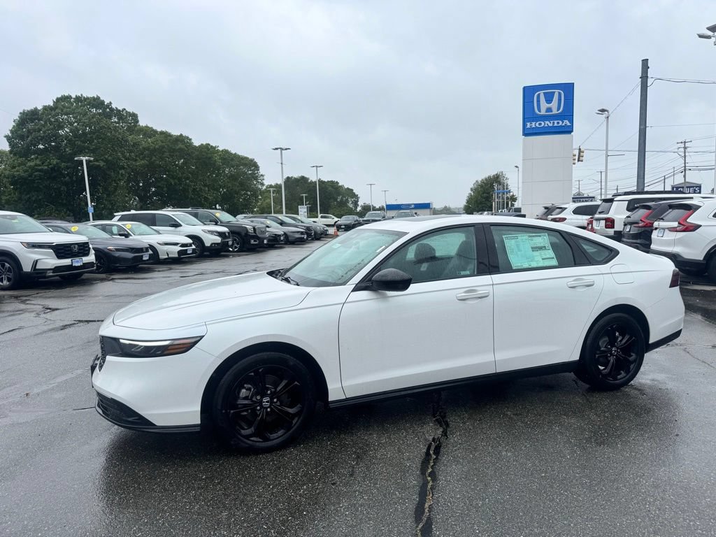 New 2025 Honda Accord SE image 1