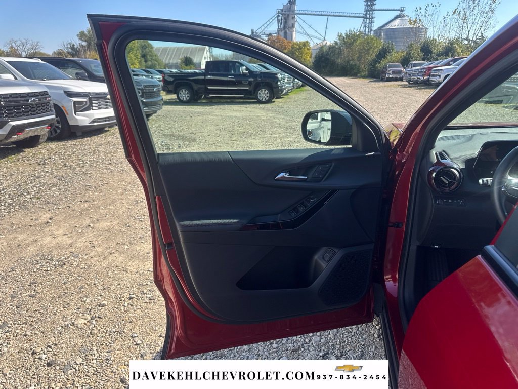 Used 2025 Chevrolet Equinox RS w/ Safety and Technology Package AWD/4WD image 10