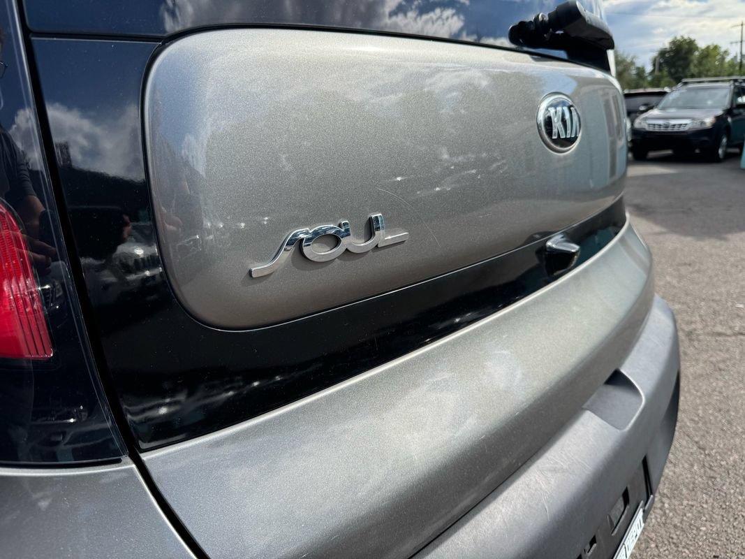Used 2014 Kia Soul + w/ Audio Package FWD image 24