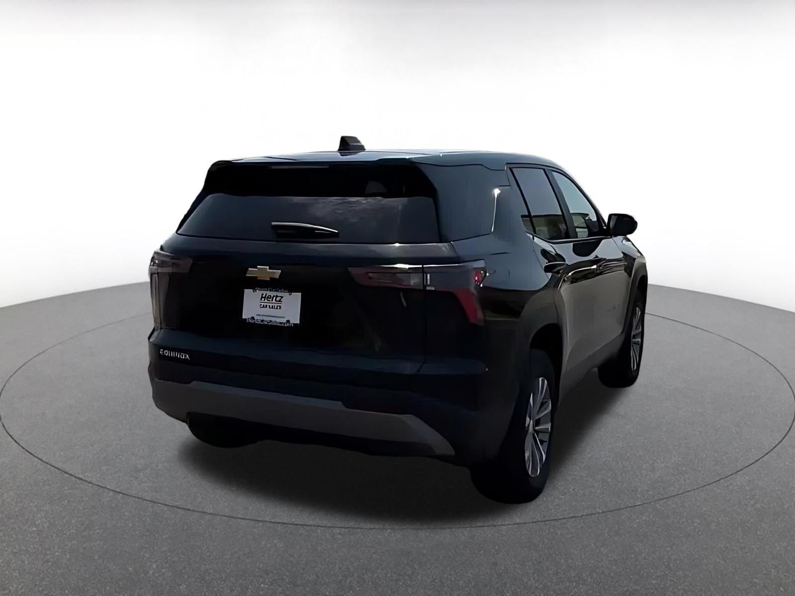 Used 2025 Chevrolet Equinox LT FWD image 13