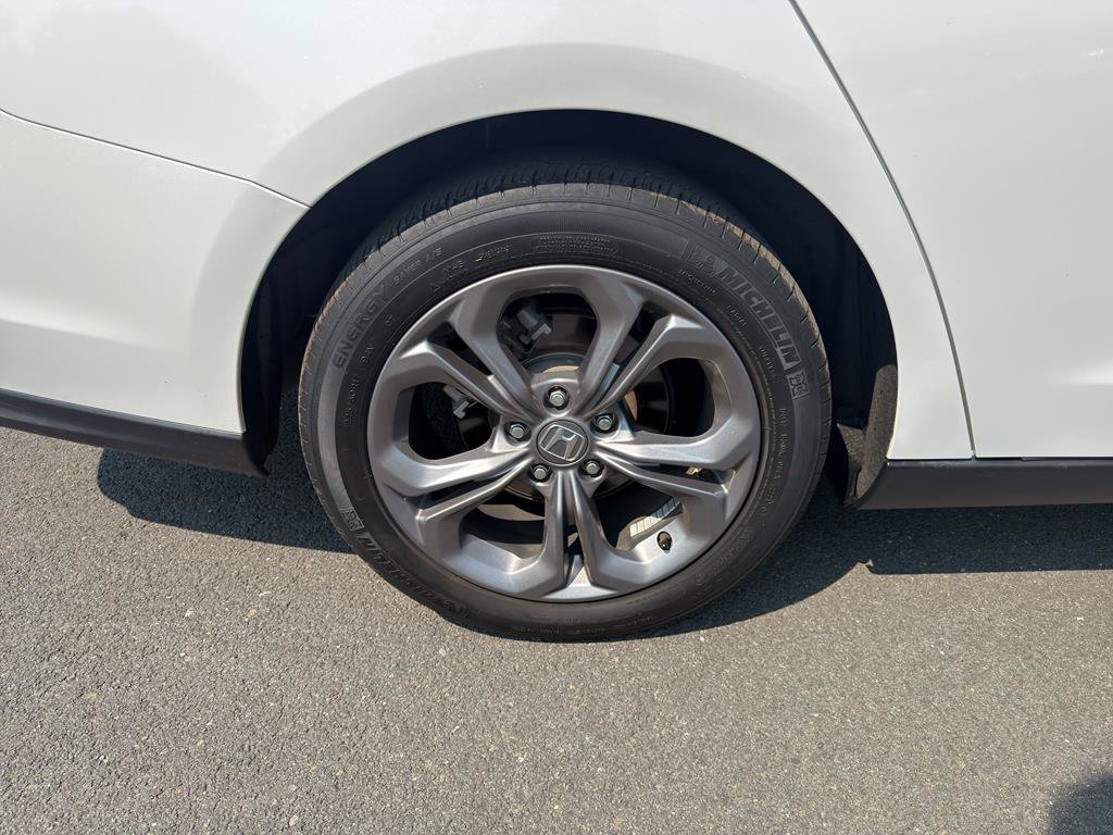 Used 2023 Honda Accord EX image 31