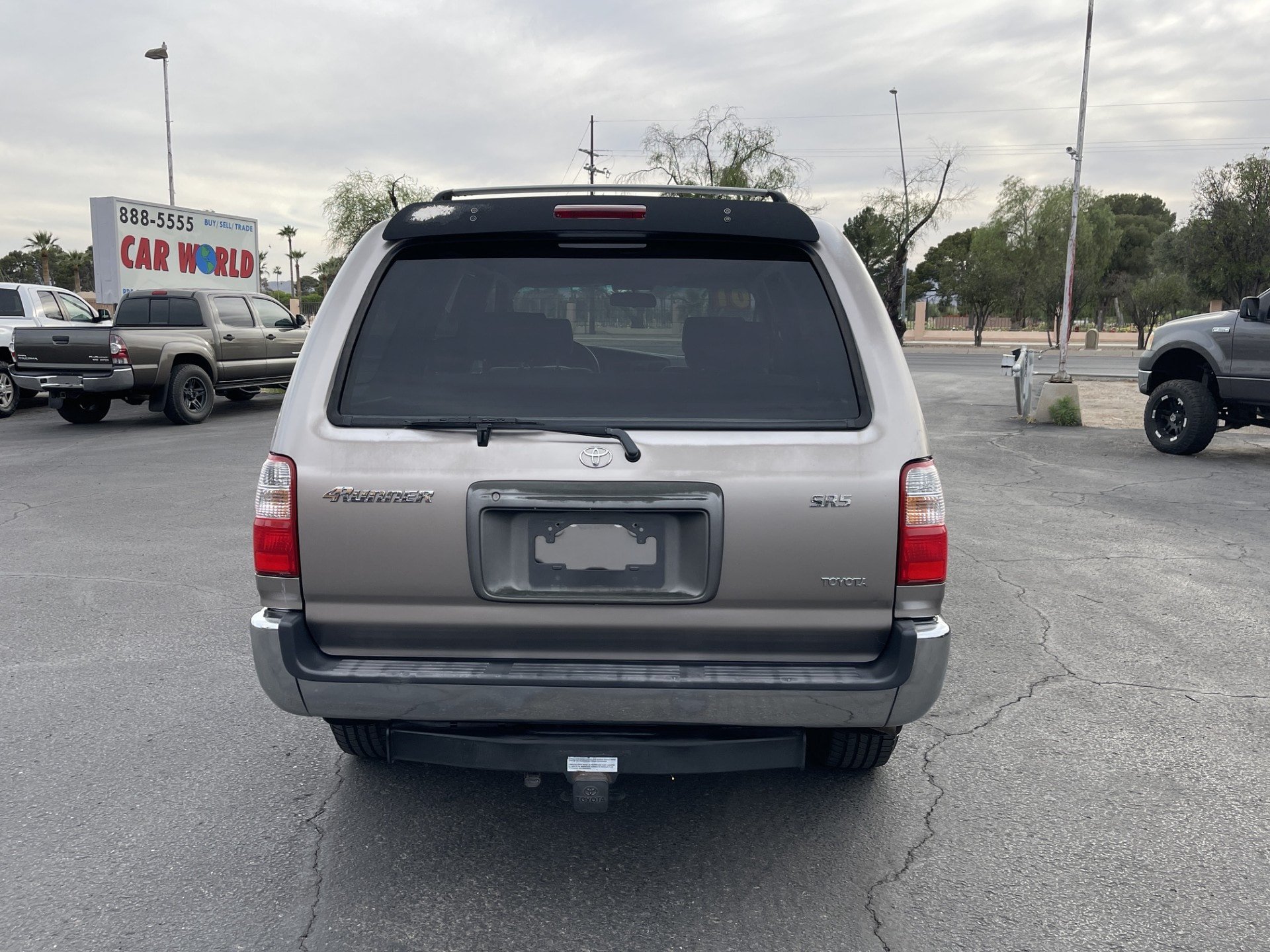 Used 2001 Toyota 4Runner SR5 RWD image 4