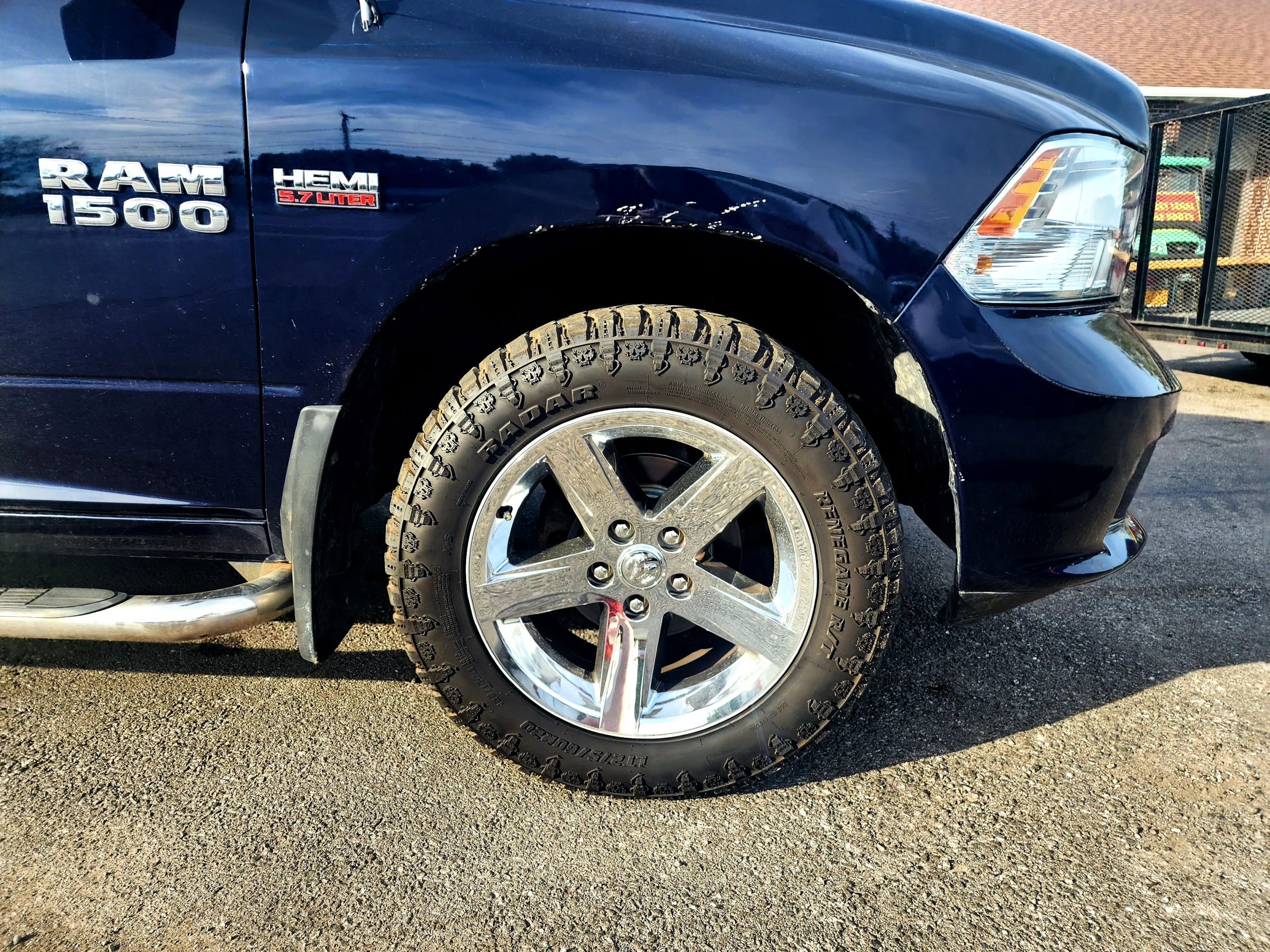 Used 2018 RAM 1500 Express w/ Express Value Package image 29