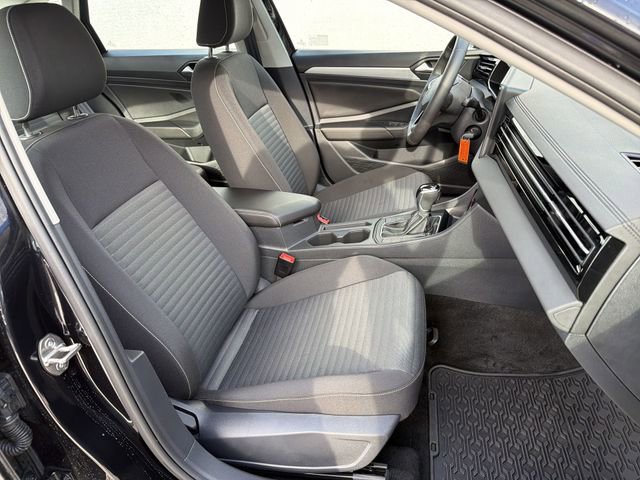 Used 2025 Volkswagen Jetta S FWD image 25