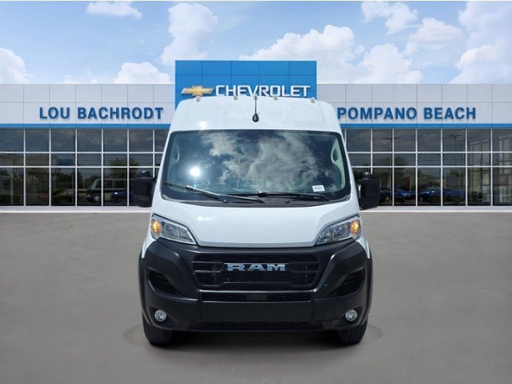Used 2025 RAM ProMaster 2500 w/ Convenience Group FWD image 2