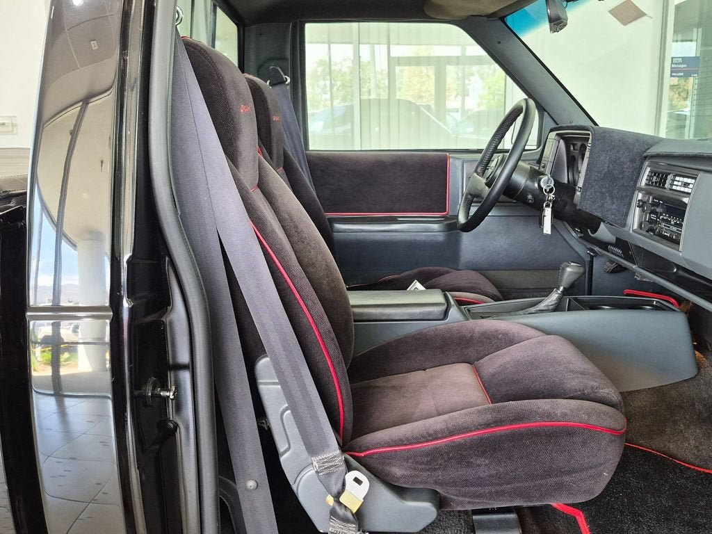 Used 1991 GMC Sonoma AWD/4WD image 23