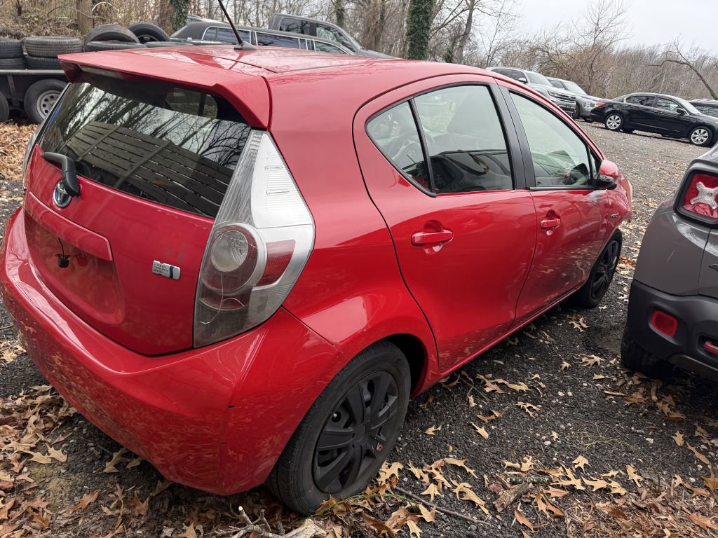 Used 2013 Toyota Prius C Two image 7