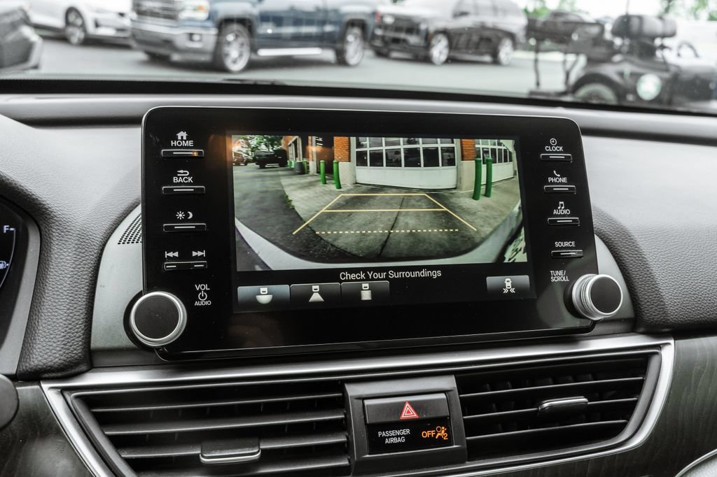 Used 2019 Honda Accord EX image 9