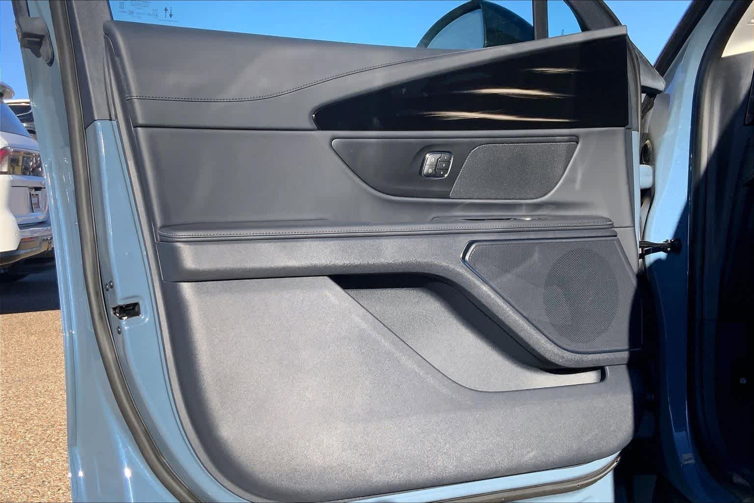 New 2026 Lincoln Nautilus Premier w/ Jet Appearance Package image 10