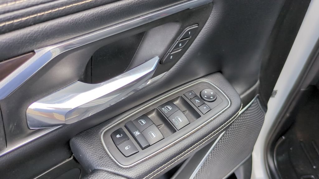 Used 2022 RAM 1500 Laramie image 13